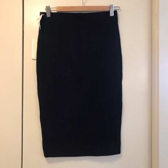 Aritzia Lis Skirt - Picture 2 of 3